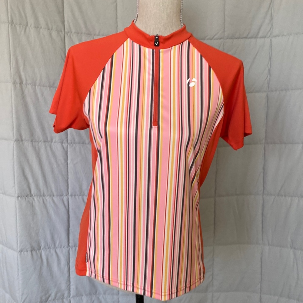 Bontrager ladies bike jersey size medium, 1/2 zip w back pockets